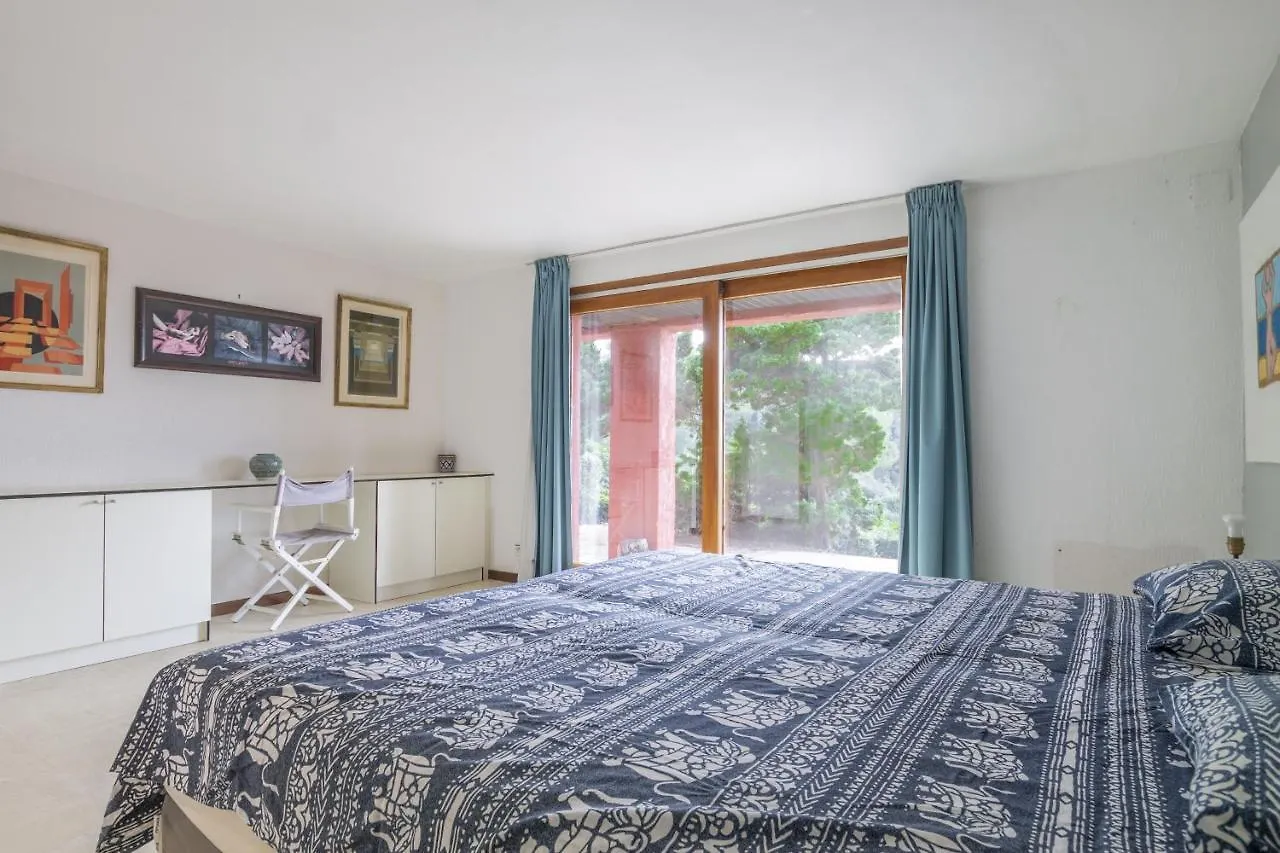 Villa Joseph Hyeres 0*,